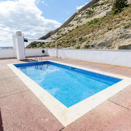 Centrico, Reformado, Frente A Playa De Y Piscina Alicante